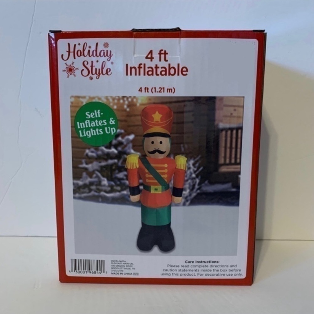 NIB. Holiday Style 4 ft Inflatable Nutcracker - Picture 4 of 5